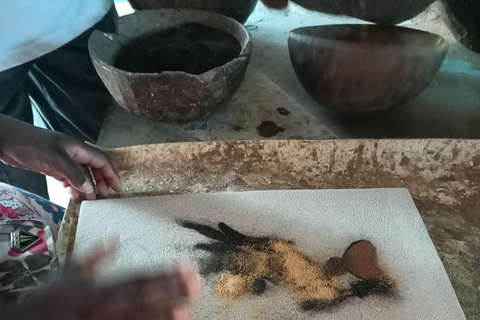 Creative Workshop in Dakar: Create Your Own Sand Painting Souvenir Creative workshop in Dakar: make your own souvenir sand painting