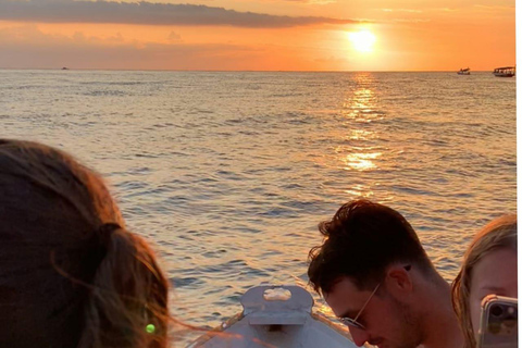 Gili Trawangan: Schnorchel- und Sonnenuntergangstour für Gruppen +GOPRO-Shooting