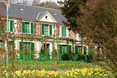 From Paris: Giverny and Monet's Home Day Trip