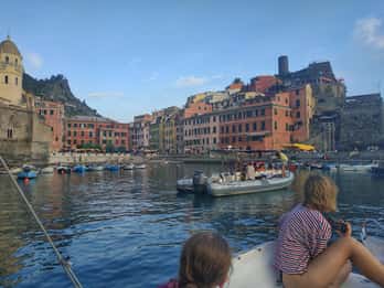 Riomaggiore: crociera diurna alle Cinque Terre con snorkeling