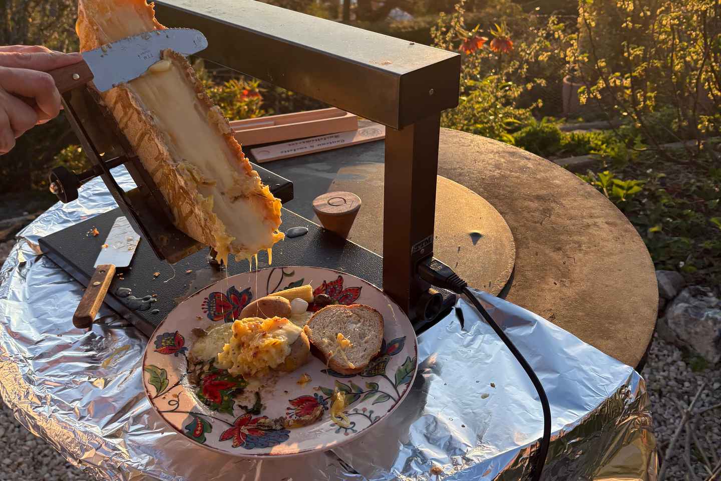 Montreux: Cheese like a local with lake & mountain views