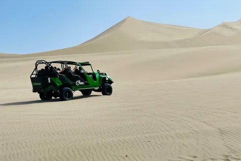 Desde Lima: Islas Ballestas, Huacachina y Excursión a Bodegas.