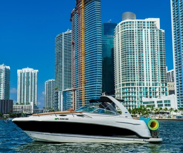 Miami: Private Boat Cruise and Tour with Captain