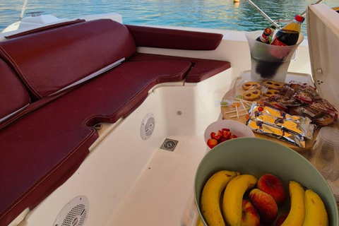 Marseille: All-Inclusive Mini Boat Tour around the Frioul Archipelago Marseille: All-inclusive mini boat cruise around the Frioul Islands