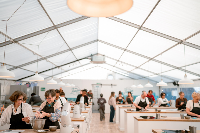 Liverpool: Afternoon Tea Baking Class