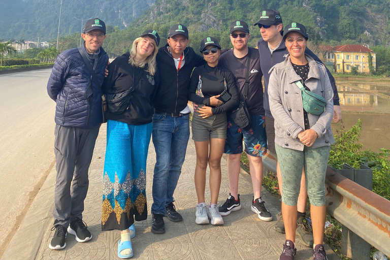 Phong Nha Cave & Paradise Cave: Guided Tour Boat & Explore Group Tour with Drop-Off in Hue