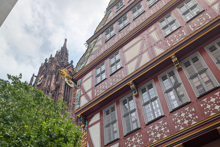 Frankfurt: Modern and Medieval walk with Local Guide