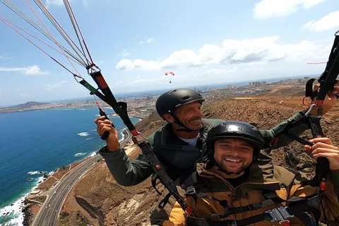 Las Palmas: tandem paragliding flights for everyone