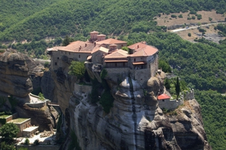 3-Day Delphi & Meteora Tour with guide,tickets,hotel pick up