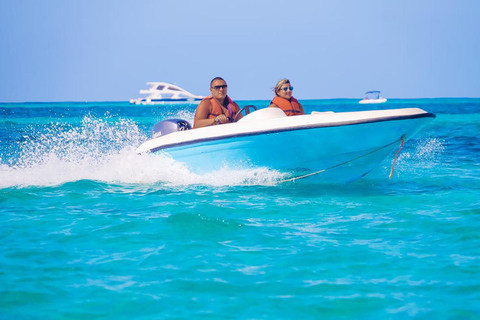 Punta Cana: Speedboat-Aktivität mit Schnorcheln und Parasailing