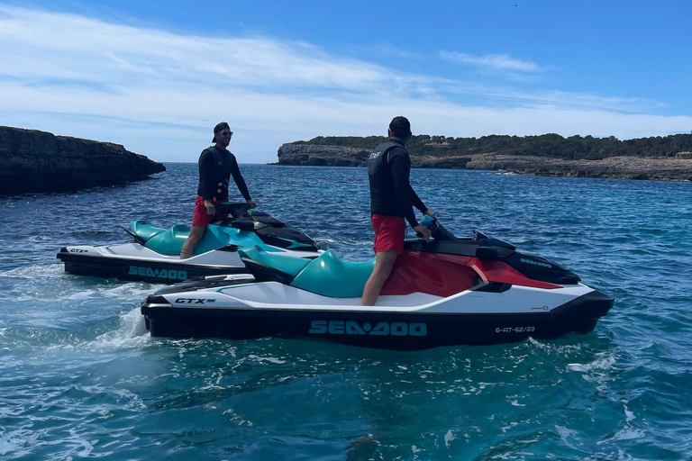 MALLORCA: JETSKIFAHRT NACH CALA MONDRAGÓ, CALA D&#039;ORMALLORCA: JETSKITOUR NACH CALA MONDRAGÓ, CALA D&#039;OR