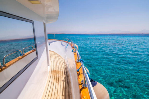 Hurghada: Dive Experience for Beginners or Certified Divers Full-Day Scuba Diving for Certified Divers