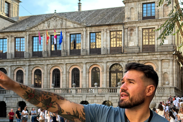 Toledo: walk through the historic center with an expert guide in Italian Toledo: City of Six Cultures