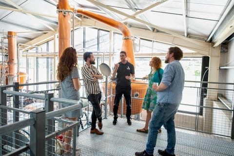 Kinsale: Blacks Brewing & Distilling Whiskey Tour & Tastings - Image 2