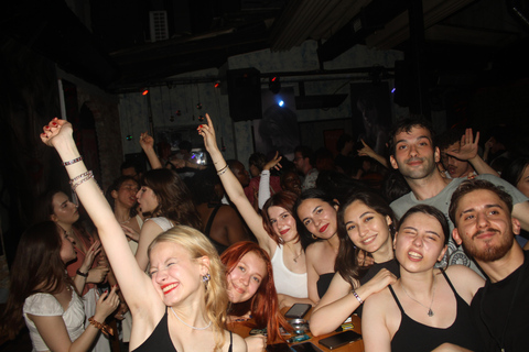 Explore Istanbul Night Life: Pub Crawl
