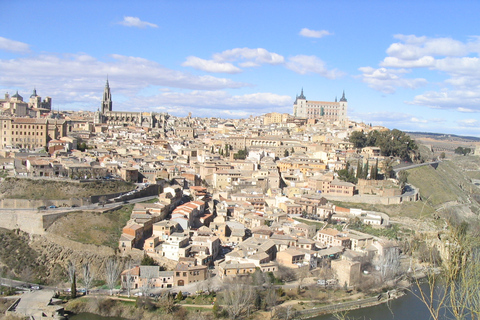 Toledo 5-Hour Tour in Private Car from Madrid Standard Option