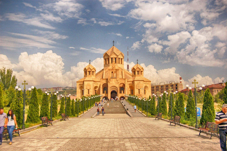 Excursión de un día a Armenia desde Tiflis: Sevan, Dilijan, Ereván