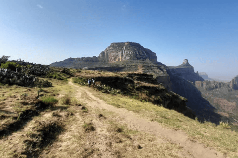Addis Ababa: 8-Day Bahirdar, Gondar, Lalibela & Abune Yemata