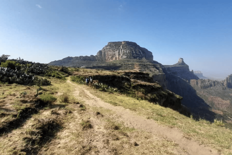 Addis Ababa: 8-Day Bahirdar, Gondar, Lalibela & Abune Yemata