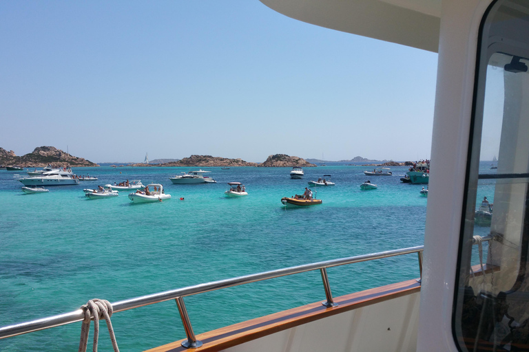 From Palau: La Maddalena Archipelago 4 Stops Boat Tour From Palau: La Maddalena Archipelago Full-Day Boat Tour