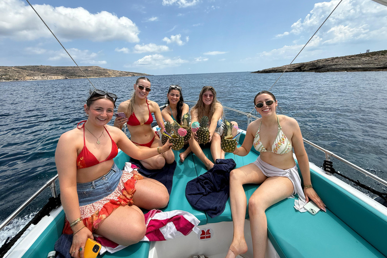 Blue Lagoon: Amazing Boat Trip Around Comino & Gozo