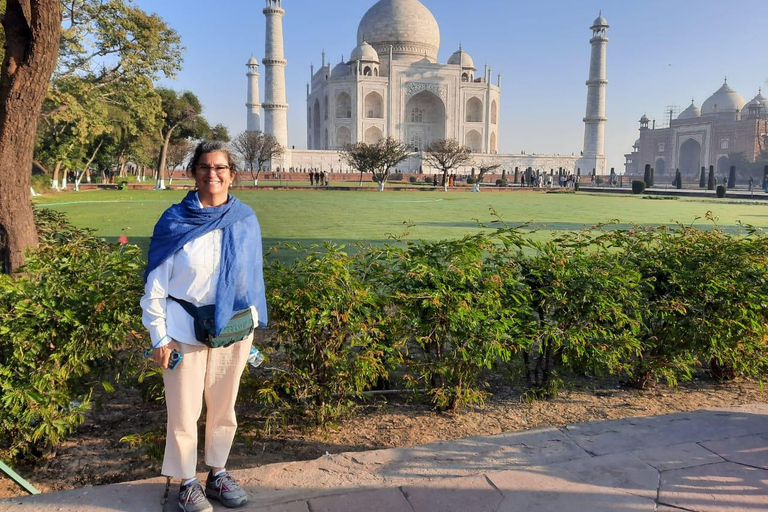 Excursão de um dia ao Taj Mahal e ao Forte de Agra a partir de AhmedabadPasseio sem voos