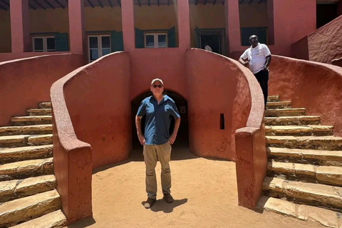 Saly: Dakar City and Goree Island Tour with Pickup