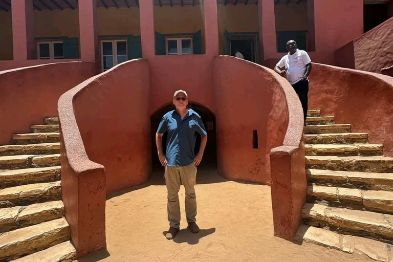 Saly: Dakar City and Goree Island Tour with Pickup