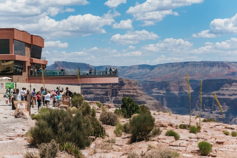 Ab Las Vegas: Grand Canyon West Rim mit Skywalk-OptionGrand Canyon Tour ohne Skywalk-Eintrittskarte