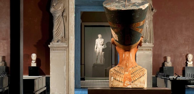 Berlin: Highlights Neues Museum Guided Tour