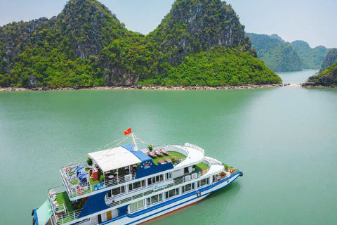 Desde Hanói: Crucero de lujo de un día por la Bahía de Ha Long