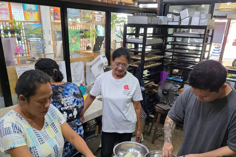Boracay: raccolta di cibo e spiaggia nascostaAlla ricerca di cibo sull'isola di Boracay con esperienza sulla spiaggia nascosta