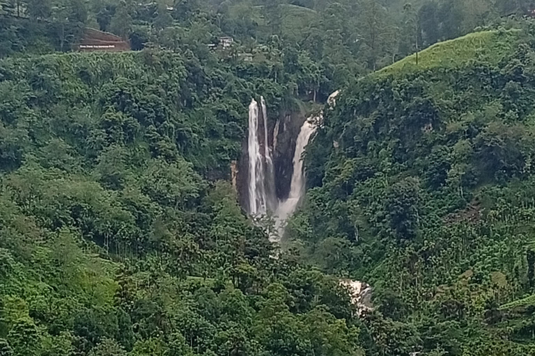 Kandy: Tea estate Factory & Waterfalls, Ambuluwawa tour