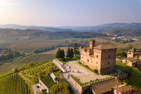 Au départ de Milan : Dégustation de vin Barolo, visite d&#039;Alba et visite du château