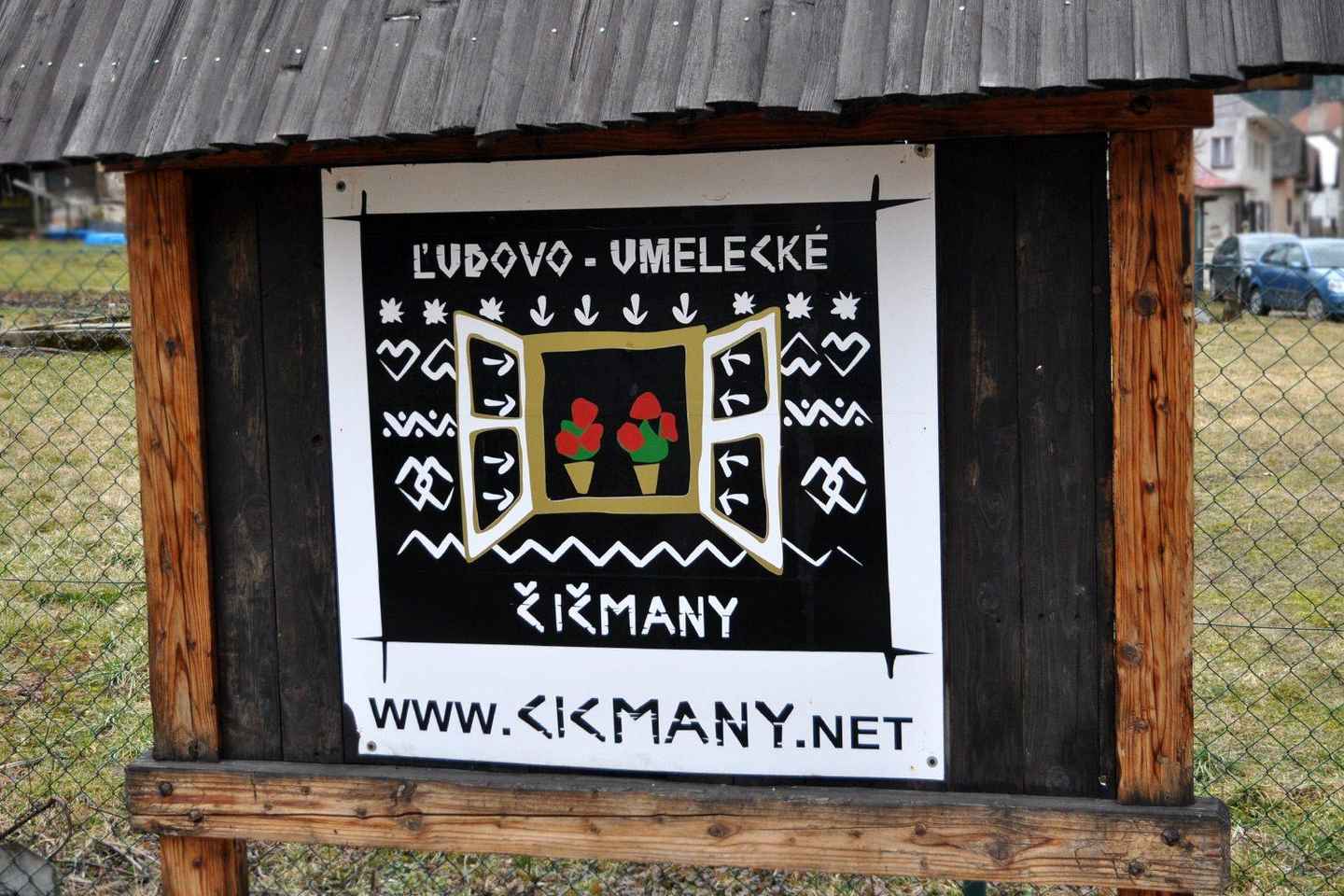 Desde Bratislava: Castillo de Bojnice y Čičmany (Excursión de un día)