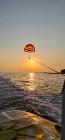 Parasailing: Abenteuer mit dem Fallschirm