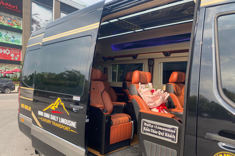 Hanoi: Limousine bus tickets to Ninh Binh- small group bus