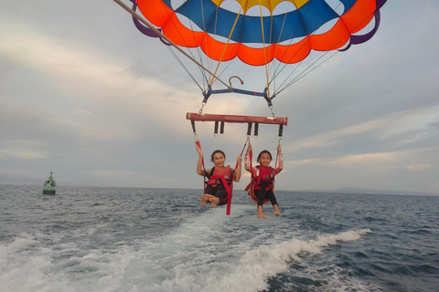 Bali: Experiência de aventura de parapente na praia de Nusa DuaOpção de ponto de encontro