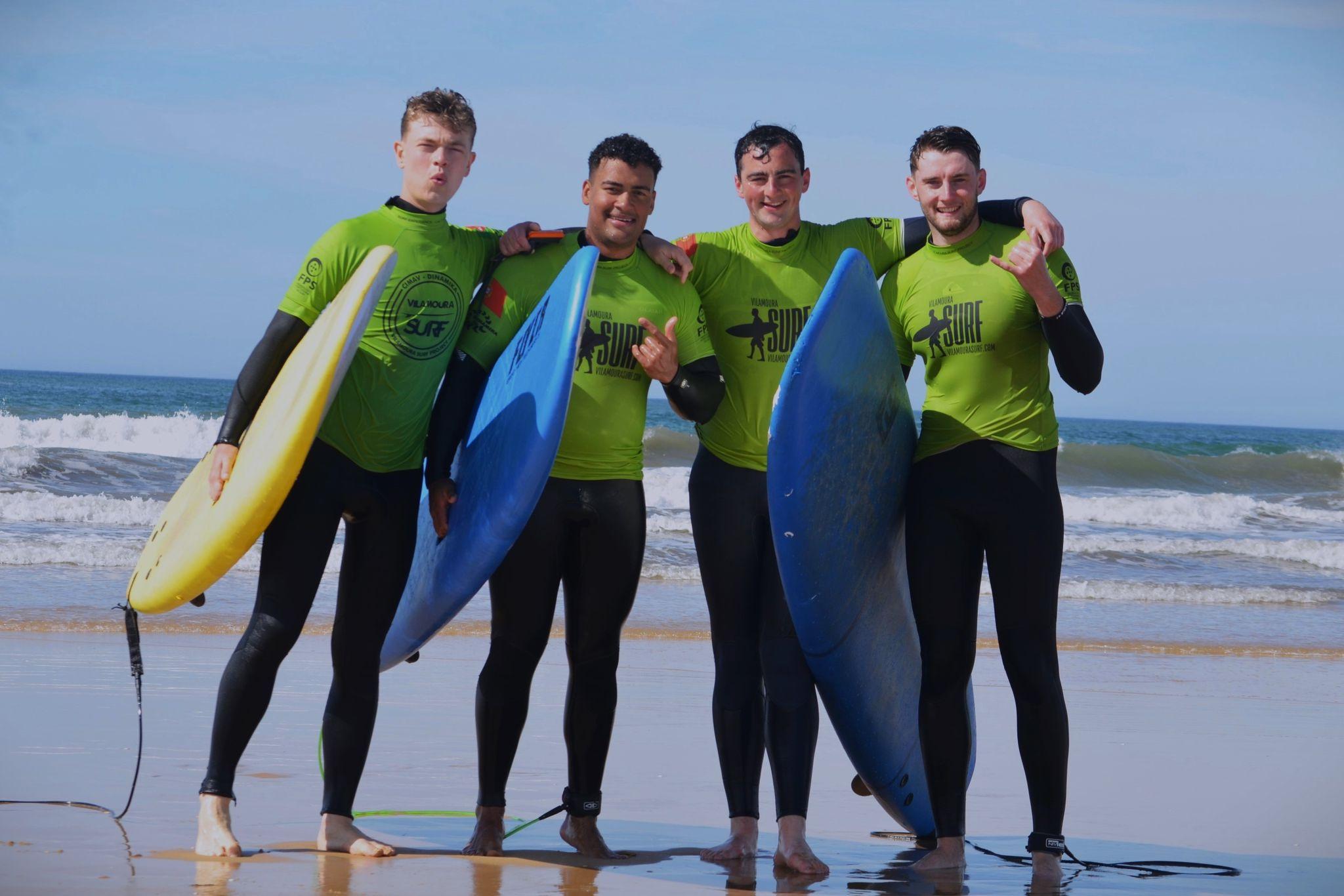 Surfunterricht am Falésia Beach in kleiner Gruppe + heiße Dusche