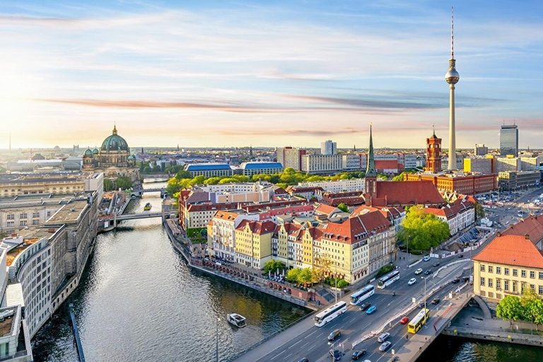Berlin: BER Airport Private Transfer to/from Berlin City Arrival: BER Airport to Hotel in Berlin City Center