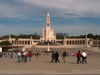 Private Tagestour: Fátima, Batalha, Nazaré und Óbidos Private Tagestour: Fátima, Batalha, Nazaré und Óbidos