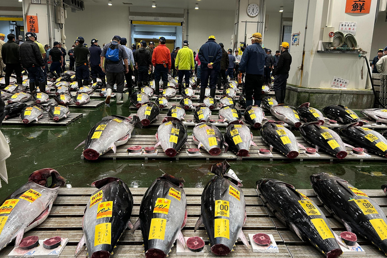 Tokyo Morning Tuna Auction Tour – From Standard to Vip Floor VIP: Tuna Auction Observation & Breakfast in Sushidai