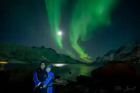 Tromsø: Northern Lights Minibus Chase