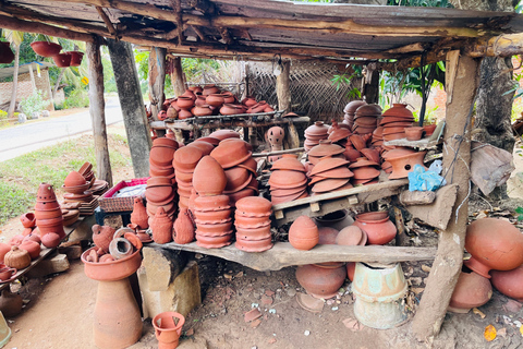 Muriyakadawala: Pottery Workshop Muriyakadawala-Hands-on Clay Pottery Art Experience