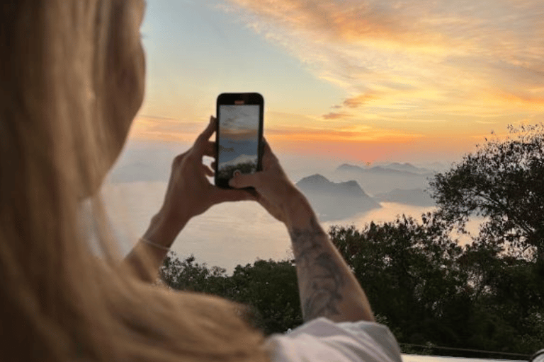 Sonnenaufgang am Zuckerhut mit exklusivem Frühstück und Transfer