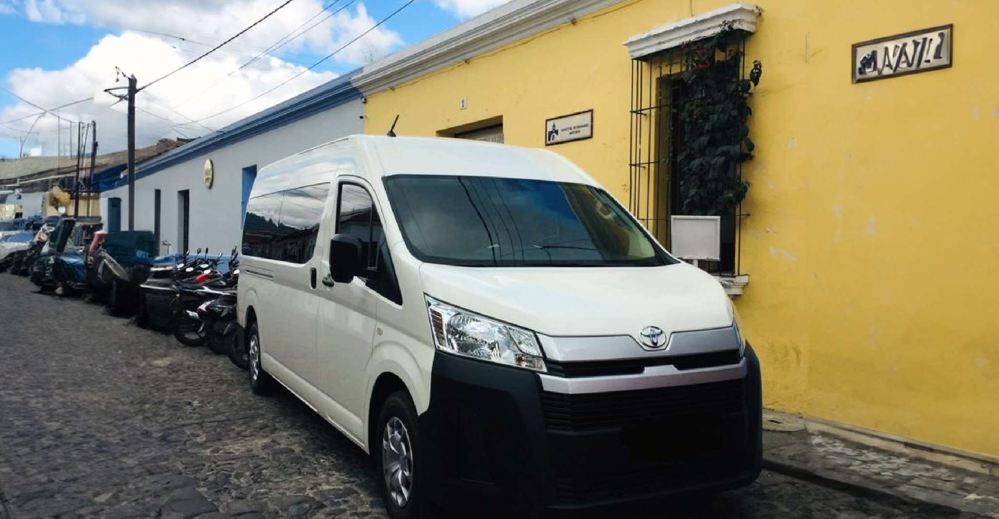 Guatemala City, One way Shared Transportation to Antigua - Housity