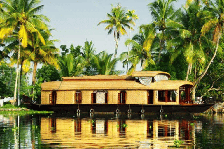 海得拉巴：柯钦 3 日游（含机票和酒店）海得拉巴：3 天科钦之旅（含机票和酒店）