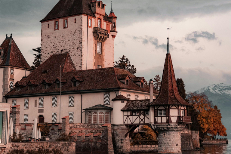 Interlaken: Tour zu den Schlössern am Thunersee mit Tickets