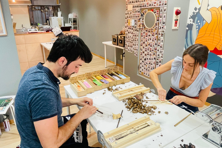 Osaka Castle Area Chopstick-Making Workshop with Souvenir