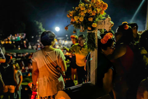 Huatulco: Zapotec Animas Nighttime Experience of the Day of the Dead.
